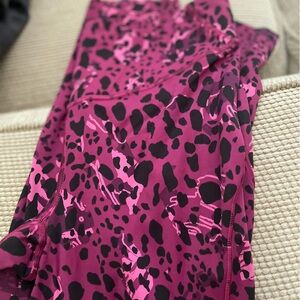 Lululemon fast and frees